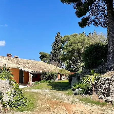 Villa Wisteria Corfu Perama (Corfu)